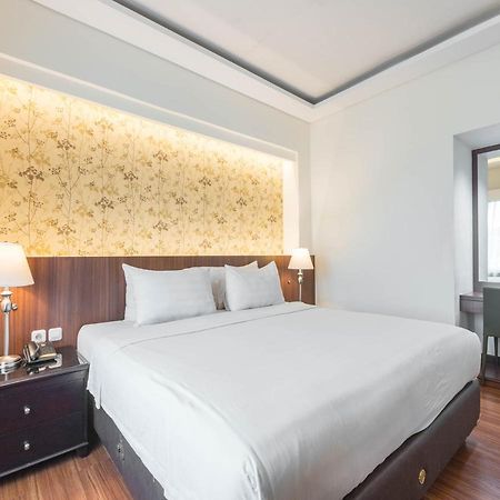 Sleepzzz Hotel Senayan Jakarta Exterior photo