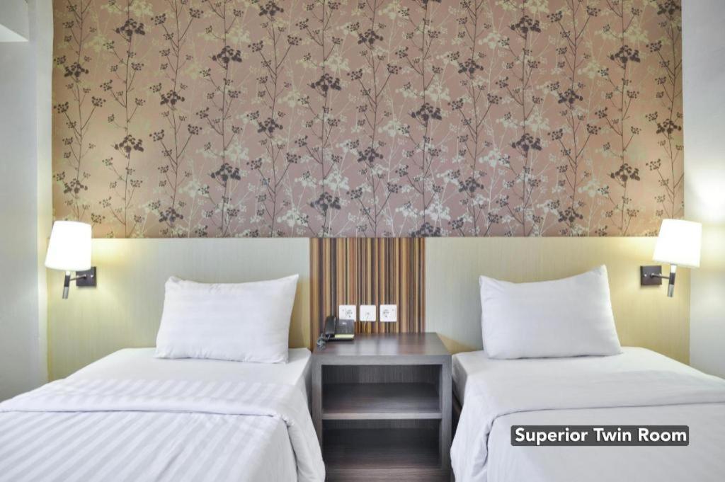 Sleepzzz Hotel Senayan Jakarta Exterior photo