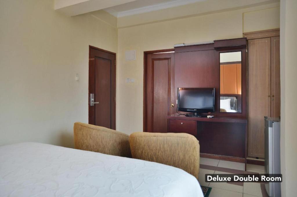 Sleepzzz Hotel Senayan Jakarta Exterior photo